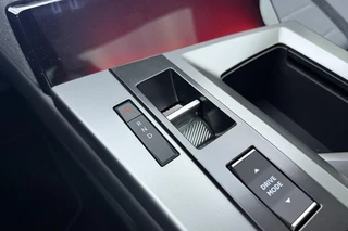Opel Grandland Electric GS 73 kWh | Stoelverwarming | Verwarmd stuurwiel | Adaptieve Cruise Control | 360° Camera | Panoramisch schuif/kantel dak | Matrix LED koplampen | 20'' Lichtmetalen velgen / 29