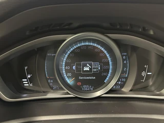 Volvo V40 2.0 T2 Summum NAVI LM CRUISE STOELVERWARMING 108000 KM. / 24