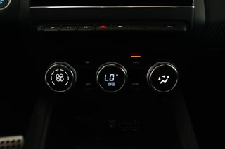 Renault Captur 1.6 E-Tech Plug-in Hybrid 160 R.S. Line  Cruise/Climate 24 Maanden garantie* (Vraag naar de voorwaarden) / 15