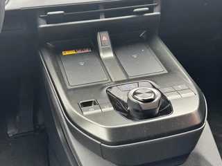 Toyota C-HR+ First Edition 77 kWh WARMTEPOMP EL-ACHTERKLEP PRIVACY-GLASS 18"LMV BLIND SPOT STOELVERW. P-SENSOREN / 9