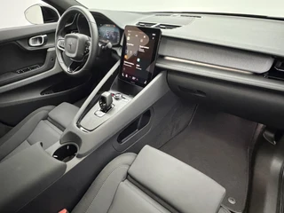 Polestar 2 Long Range Single Motor Plus 82 kWh SOH 98,6% Warmtepomp | Panoramadak | 360° Camera | Adaptive Cruise Control / 17