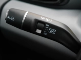 Leapmotor T03 Design 37.3 kWh | Nieuw | Snel leverbaar | Camera | Panoramadak | Adaptive cruise control | Dodehoek detectie | Lichtmetalen velgen / 22