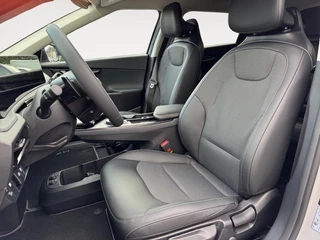 Kia EV6 Light Edition 63 kWh | Enkele kleuren op voorraad bel voor info | € 2000,- Inruilpremie | 428km Actieradius / 12