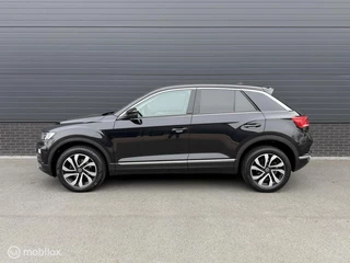 Volkswagen T-Roc 1.5 TSI DSG Active CLIMA*CARPLAY*PDC*STOELVERW / 2