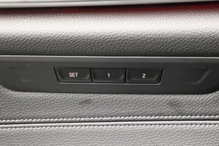 BMW 5 Serie Touring 520i High Executive M Sport Pakket Automaat  / Trekhaak / Navigatie Professional / Achteruitrijcamera / Comfortstoelen / DAB / Apple Carplay / Stoelverwarming / Adaptief Onderstel / Cruise Control / LED / 36