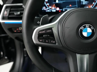 BMW 4 Serie Coupé M440i Schuifdak | Harman Kardon | M Stoelen / 42