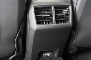 Peugeot 508 SW 1.6 HYbrid 180 GT SOH 99% Panoramadak FOCAL Stoelverwarming / 37