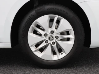 Škoda Octavia Combi 1.0 TSi 110 Pk Business Edition | Stoelverwarming | Adaptive Cruise | Navigatie | CarPlay | 16 Inch | 70.153 Km !! / 14