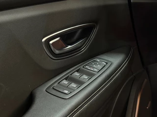 Renault Grand Scenic 1.3 TCe Bose | 7-Pers | Leder/Alcantara | Panorama voorruit | Massage stoel | BOSE Sound | Navigatie | Camera / 23