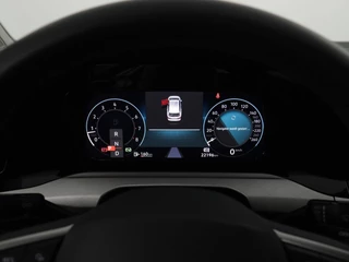 Volkswagen Golf Variant 1.5 eTSI Life Business | BTW | Automaat | Adaptive cruise | Stuur & Stoelverwarming | Camera / 18