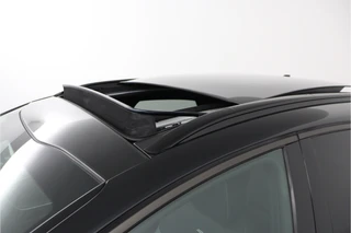 Kia XCeed 1.5 T-GDi GT-Line  - Automaat - Panorama dak - Stoel/Stuur verwarming - Navigatie - Climate Control - Achteruitrijcamera - Elektrische Achterklep - Fabrieksgarantie tot 06-2032 / 75