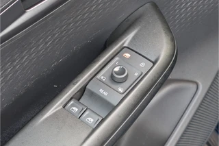 CUPRA Born Business One 62kWh SOH 92% Apple CarPlay / Android Auto / 24
