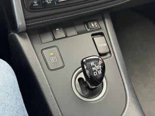 Toyota Auris 1.8 Hybrid Dynamic / 13