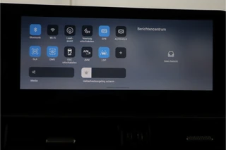 Omoda 5 EV Premium 61 kWh *DEMO* - Full Options! - Stuur-/stoelverwarming - Draadloze Apple Carplay of Android Auto - Schuif-/kanteldak - 7 jaar of 150.000km Fabrieksgarantie / 61