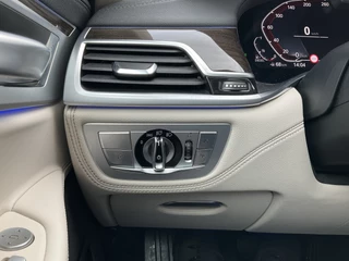 BMW 7 Serie 730d xDrive ACC Pano Softclose 4wielsturing High Executive HUD / 22