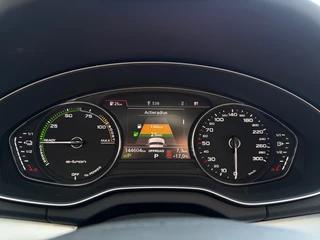 Audi Q5 50 TFSI e QUATTRO Hybride Pro Line 252PK Camera NAVI 20 Inch LM Velgen / 31