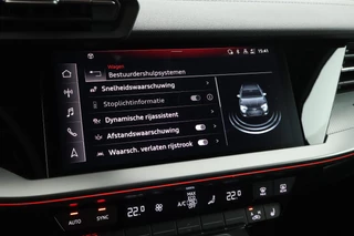 Audi A3 Sportback 45 TFSIe 245pk S edition Competition Camera Keyless HUD Stoelverwarming Adaptive Cruise Navigatie S-Line / 29