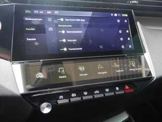 Peugeot 308 1.2 Hybrid 136 e-DCS6 GT | Demo | Automaat | Keyless entry & start | Led verlichting | 18 inch Lichtmetalen velgen | Navigatie | Adaptive cruise control | Rondom camera | Regensensor / 28