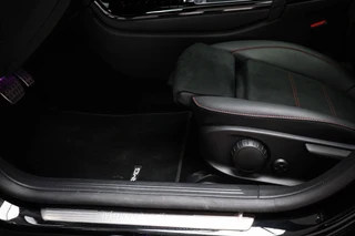 Mercedes-Benz CLA-klasse 250 e Business Solution AMG | WINTER PACK | PANORAMADAK | STUURVERWARMING | CAMERA / 30