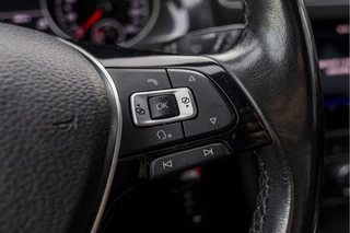 Volkswagen Golf 1.0 TSI Comfortline  | Carplay | ACC | Stoel verw. / 35