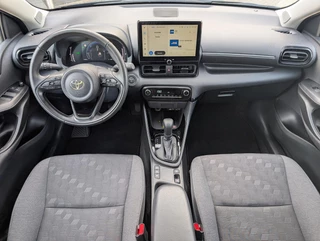Toyota Yaris 1.5 Hybrid 115 Dynamic LED-VERLICHTING KEYLESS PRIVACY GLASS / 9
