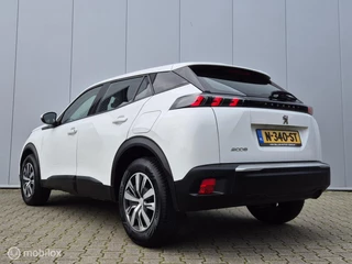 PEUGEOT 2008 1.2 PURETECH ACTIVE/LED/CARPLAY/CRUISE/PDC/BLUETOOTH / 4