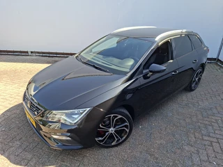 SEAT Leon ST 1.5 TSI FR 150pk Carplay Camera Stoelverw. Business Intense / 40
