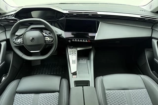 Peugeot 308 1.2 Hybrid 145 e-DCS6 Allure AGR l Stoelverwarming l 360 Camera l PDC l Wireless Apple Carplay & Android Auto l Navigatie l Draadloze Telefoonlader l Lichtmetalen Velgen l LED l Adaptive Cruise Control / 17