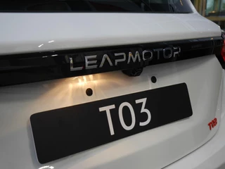 Leapmotor T03 Design 37.3 kWh | Nieuw | Snel leverbaar | Camera | Panoramadak | Adaptive cruise control | Dodehoek detectie | Lichtmetalen velgen / 5