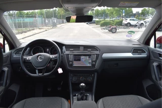 Volkswagen Tiguan 1.4 TSI ACT 150 pk Connected Series  NL-Auto | DAB | Elekt.trekhaak | Carplay | Cruise Control | Climate Control | NAP / 13