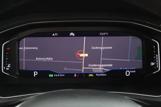 Volkswagen T-Roc 1.5 TSI 150pk DSG Sport Trekhaak Virtual cockpit Adaptive cruise Stoelverwaming PDC / 35
