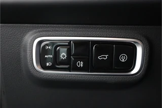 Omoda 5 EV Premium 61 kWh *DEMO* - Full Options! - Stuur-/stoelverwarming - Draadloze Apple Carplay of Android Auto - Schuif-/kanteldak - 7 jaar of 150.000km Fabrieksgarantie / 19