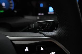 Volkswagen Golf 1.4 eHybrid GTE  Panorama, Apple carplay, Navigatie / 25