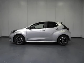 Toyota Yaris 1.5 Hybrid 115 Active NAVI-APP/CAMERA/CLIMA/BLEUTOOTH! / 2