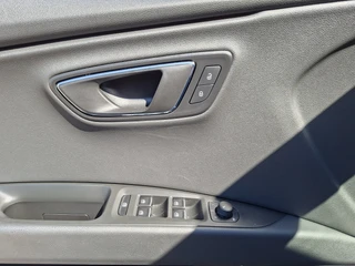 SEAT Leon ST 1.5 TSI FR 150pk Carplay Camera Stoelverw. Business Intense / 36