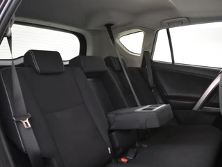 Toyota RAV4 2.5 Hybrid AWD Executive / 27