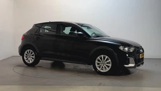Audi A1 citycarver 25 TFSI epic Parkeersensoren Climate Control Navigatie Cruise Control / 2