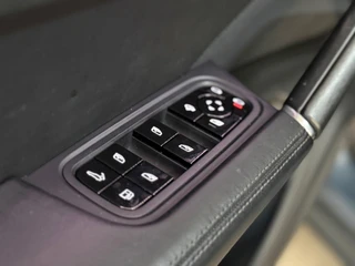 Porsche Cayenne 3.0 E-Hybrid Full Option | Vierwielbesturing | PANO | PDLS+ | BOSE | PASM | ComfortPakket | Soft Close |Trekhaak / 42