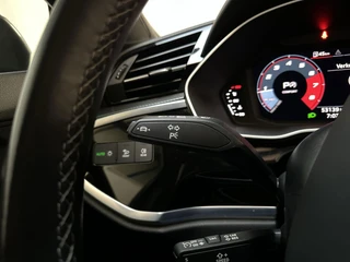 Audi Q3 Sportback 40 TFSI Quattro S Edition Panoramadak Leder Sfeerverlichting Stoelverwarming DAB+ / 26