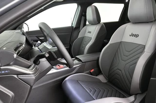 Jeep Compass First Edition 74 kWh  Panoramadak 360 Camera Massage / 7