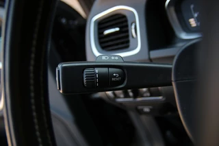 Volvo V60 2.0 T4 Momentum R-Design Camera achter | Parkeersensoren V+A | Navi / 21