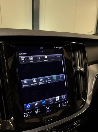 Volvo V60 2.0 T6 Recharge AWD R-Design Pano Leer Camera NAP / 45