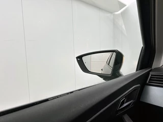 Seat ARONA 1.0 TSI Style Business Intense | Automaat | Navigatie | Airco | Parkeersensoren achter | BTW / 23