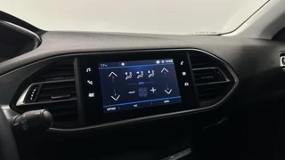 Peugeot 308 SW 1.2 PureTech Active Pack TREKHAAK NACI LM CARPLAY. / 33