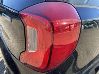 Kia Picanto 1.2 5-zits X-Line / 9