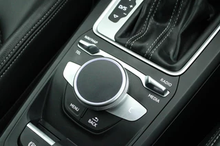 Audi Q2 35 TFSI 150pk S Edition Panoramadak Keyless Virtual Cockpit LED Koplampen S-Line / 34