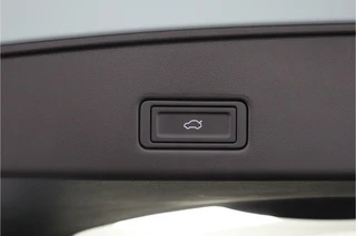 Omoda 5 EV Premium 61 kWh *DEMO* - Full Options! - Stuur-/stoelverwarming - Draadloze Apple Carplay of Android Auto - Schuif-/kanteldak - 7 jaar of 150.000km Fabrieksgarantie / 50