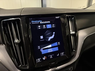 Volvo XC60 2.0 Recharge T6 AWD Pano H&K Leer Camera SOH 90% / 39