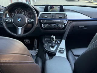 BMW 3 Serie Touring BWJ 2019 330i 252 PK High Executive M-SPORT AUTOMAAT | PANO | LEDER | STOELVERW. | NAVI | CLIMA | CRUISE | FULL LED | 19" LMV | CAMERA | PDC | / 34