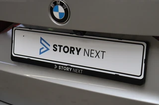 BMW X1 sDrive20i Executive Automaat  / Navigatiesyteem / Panoramadak / Achteruitrijcamera / DAB / Extra Getint Glas / 17 Inch / Dakdraagsysteem / Travelpack / DAB / Sportstoelen / Parkeersensoren voor+achter / 8
